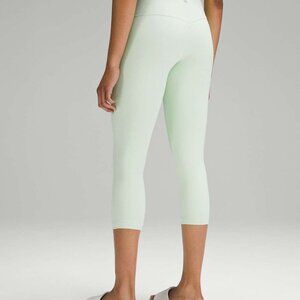 Lululemon Align HR Crop 21” Light Green Size 8 Yoga Athleisure Leggings